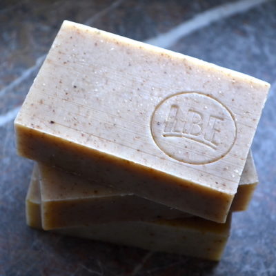 Essentials E | Houblon | Exfoliating soap