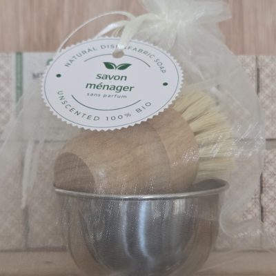Savon coco ménager avec ramequin et brosse (non-parfumé)